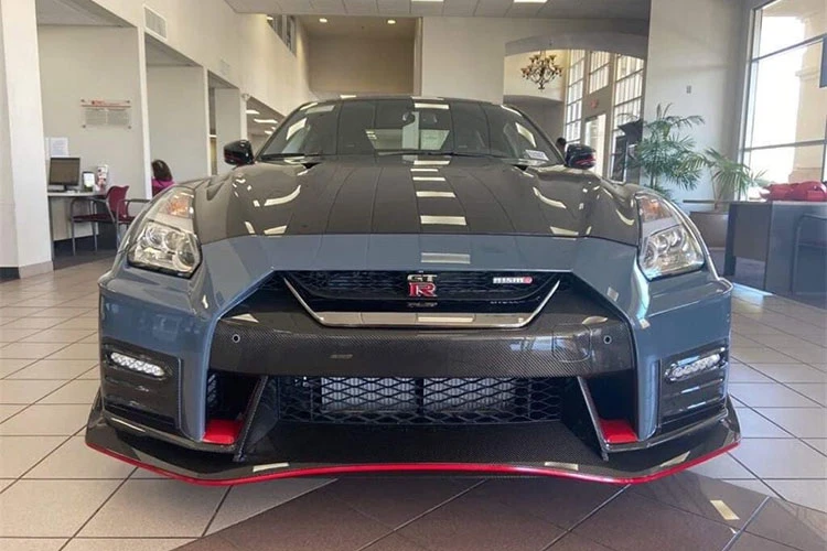 Nissan GT-R Nismo tiền tỷ đắt ngang siêu xe, đầu tiên về Việt Nam