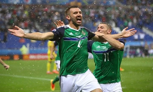 Ảnh Euro 2016 Ukraine 0-2 Bắc Ireland: Chênh lệch đẳng cấp