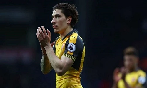 Chuyển nhượng bóng đá mới nhất: Bellerin đang "xiêu lòng" trước Barca