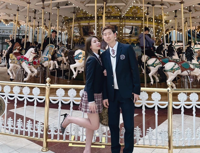 Ngôn tình của cặp đôi "Chị Nổi và Robin" trước sóng gió ra sao?