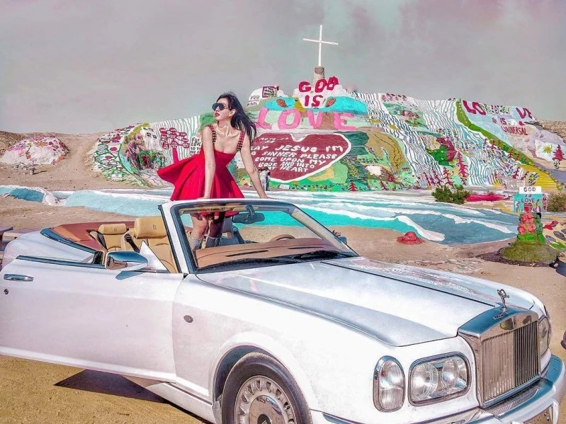 Cuộc sống hiện tại của “chị cả” hội Rich kid Việt Nam