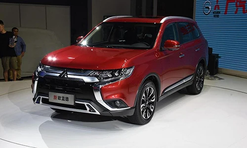 Ra mắt Mitsubishi Outlander 2019 giá từ 536 triệu đồng
