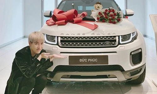 Đức Phúc tậu xe SUV Range Rover Evoque giá hơn 3 tỷ đồng