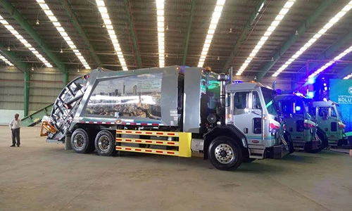 Việt Nam sắp có siêu xe chở rác giá 9,78 tỷ đồng 