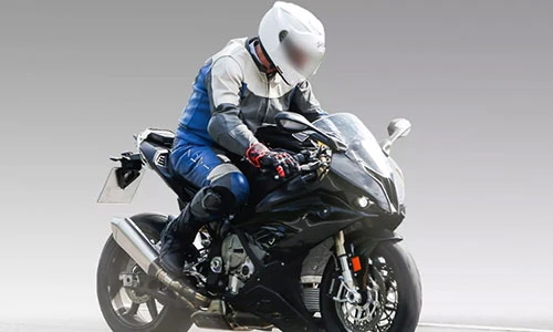 Siêu mô tô BMW S1000RR 2019 lộ thông số kỹ thuật
