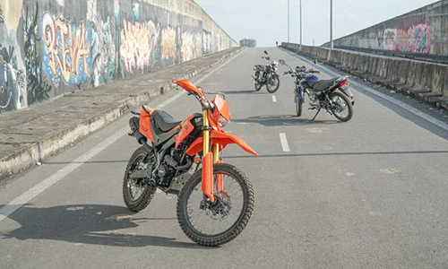 Cận cảnh cào cào M1nsk X250 giá gần 100 triệu đồng