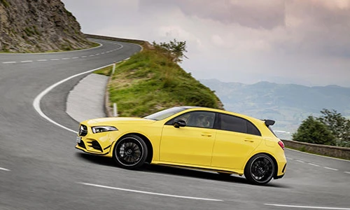 Mercedes-AMG A35 mạnh 306 hp có giá hơn 1 tỷ đồng
