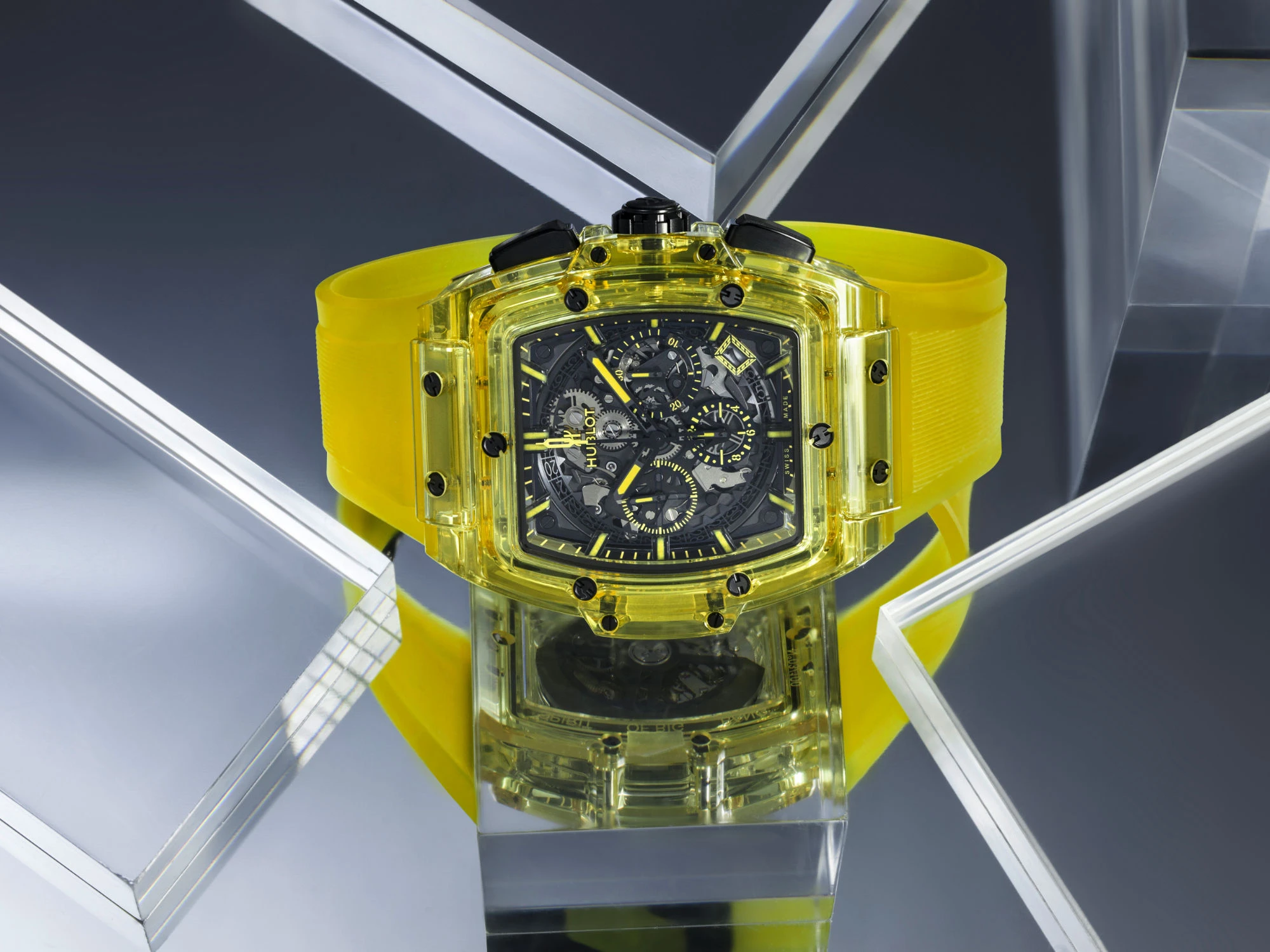 Đồng hồ 1,7 tỷ Mai Phương Thúy tự thưởng dịp Giáng sinh đặc biệt thế nào?