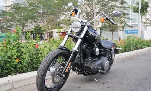 HD Street Bob - Thời trang thập niên 70 trên phố Việt
