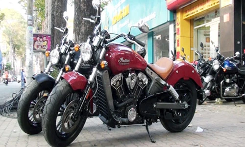 Cặp đôi “thuốc độc” Indian Scout 2015 nhập tịch VN