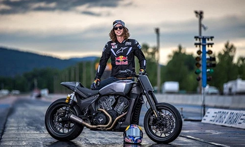 "Soi" cruiser Victory Octane biến hình xế stunt cực chất