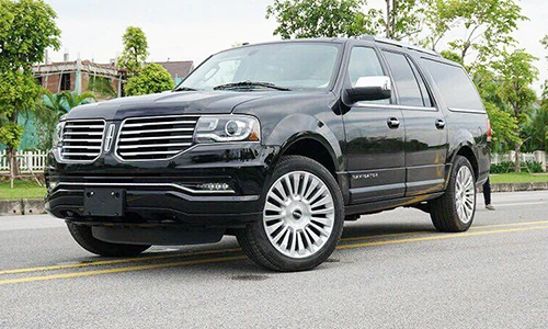 Cận cảnh siêu SUV tiền tỷ Lincoln Navigator L 2015 tại VN