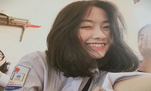 Hot girl 10X Hà Tĩnh xinh đẹp, ngọt ngào gây sốt mạng