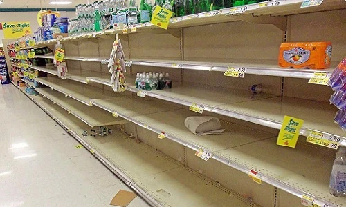 Choáng váng cảnh trống trơn đồ ăn trong siêu thị ở Qatar