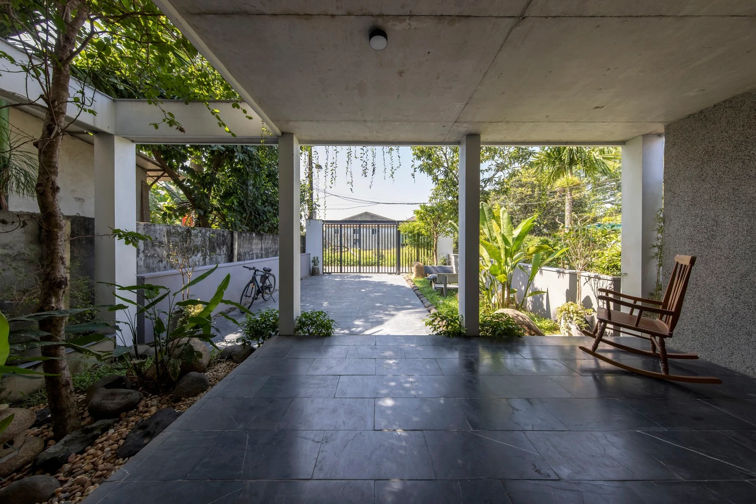 Nhà nông thôn ở Hà Tĩnh đẹp ngây ngất trên báo ngoại