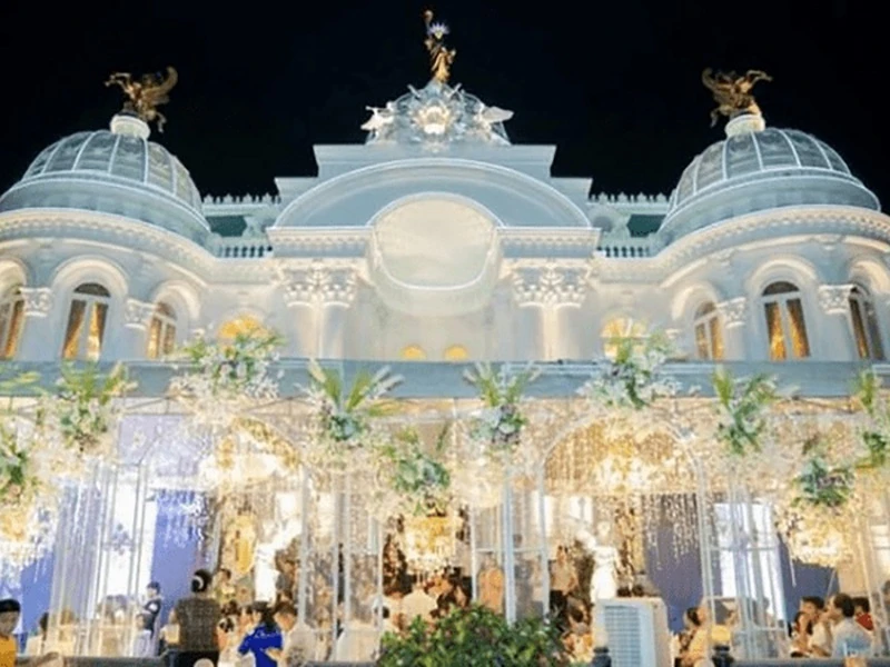 Biệt thự 100 tỷ của đại gia Thanh Hóa lên báo nước ngoài