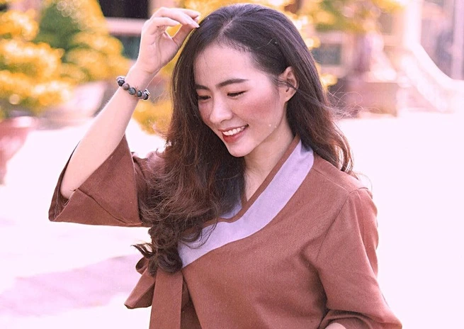 Giảng viên ĐH xinh hơn sao Hàn khiến CĐM “điên đảo“