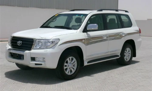 Mổ xẻ xe sang biển giả của Trưởng ban Quản lý Hà Tĩnh