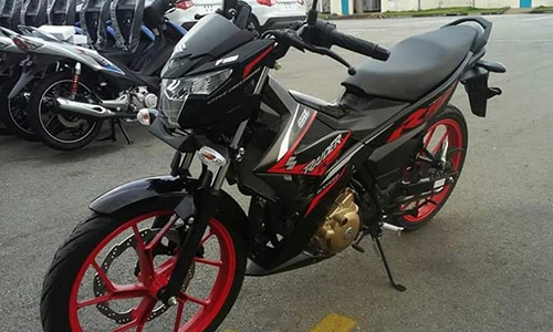 "Xế nổ" côn tay Suzuki Raider 2016 chính hãng tại Sài Gòn