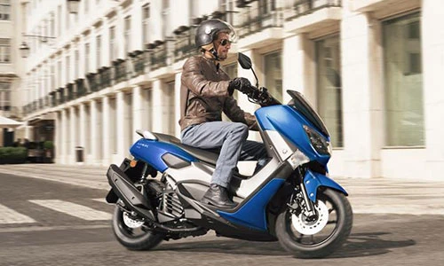 Yamaha NMAX 155 ABS "chốt giá" 44 triệu đấu Honda PCX
