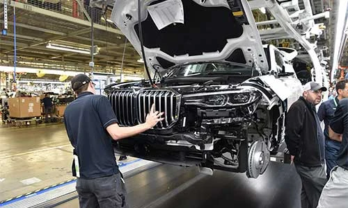 SUV hạng sang BMW X7 lộ hàng loạt trang bị khủng