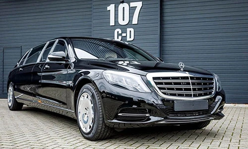 Cận cảnh Mercedes-Maybach S600 Pullman giá 18,8 tỷ đồng