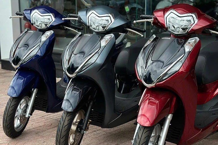 Cận cảnh Honda Lead 125 ABS 2025 hơn 40 triệu đồng cho "Ninja" Việt 