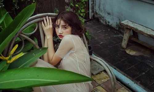 Gái xinh Thanh Hóa gây sốt với bộ ảnh chào tuổi 20