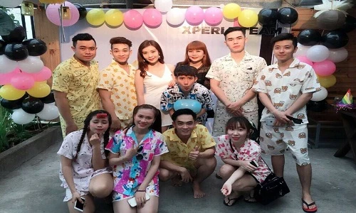 Giới trẻ Việt tự tin mặc đồ ngủ thả bước xuống phố