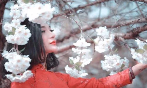 "Nữ hoàng chuyển giới" Hà thành và hành trình tìm lại chính mình