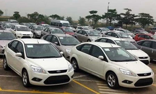 Điểm mặt xế hộp bán chạy nhất tháng 2/2016