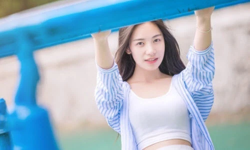 Ngẩn ngơ trước vẻ đẹp dịu dàng của hoa khôi Sư phạm