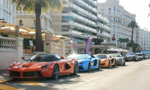 Những gam màu đẹp và độc của Ferrari LaFerrari