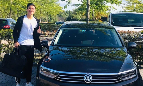 "Soi" xe Volkswagen Passat tiền tỷ ở Hà Lan của Văn Hậu