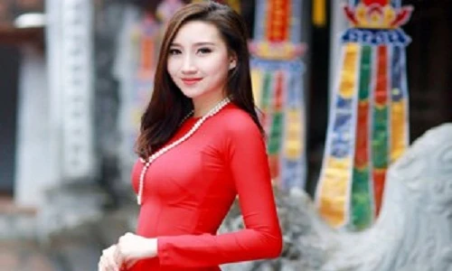 Nữ sinh người Lào gốc Việt là hot girl trường Ngoại giao