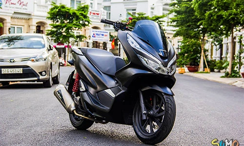 Dân chơi Sài Gòn chi trăm triệu độ Honda PCX 2018