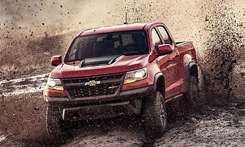 Chevrolet Colorado ZR2 giá 1 tỷ đồng "đấu" Ford Ranger Raptor