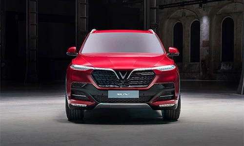 Báo Tây “phát sốt” với bộ đôi xe ôtô của VinFast