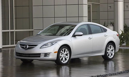 Gần 50.000 xe Mazda 6 dính lỗi nguy hiểm ở hệ thống lái