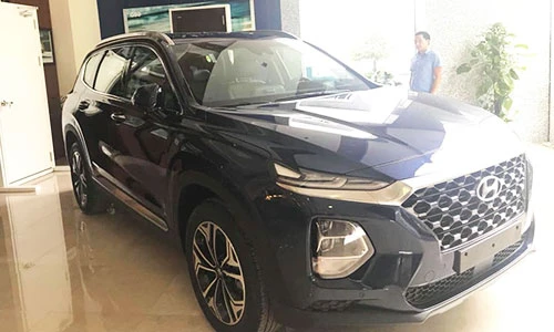 "Hàng nóng" Hyundai SantaFe 2019 xuất hiện tại Hà Nội 