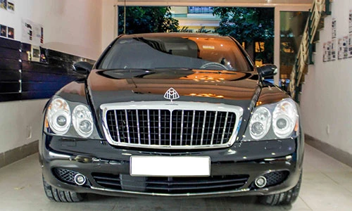 "Soi" xe sang Maybach Zeppelin hơn 40 tỷ, hiếm nhất Việt Nam