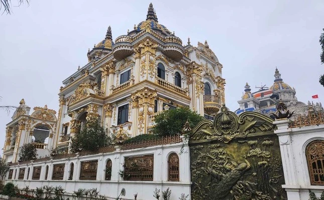 Những làng đại gia, biệt thự mọc như nấm nức tiếng tại Việt Nam