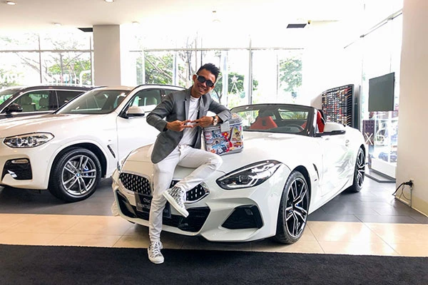 Đại gia Minh nhựa "xách" 12 tỷ đi mua BMW X3, X7 và Z4