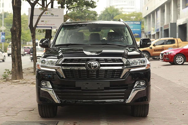 Cận cảnh Toyota Land Cruiser VXS 2021 hơn 8 tỷ ở Hà Nội