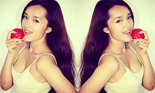 Hot girl Việt kiều giỏi ngoại ngữ kiêm người mẫu tài năng