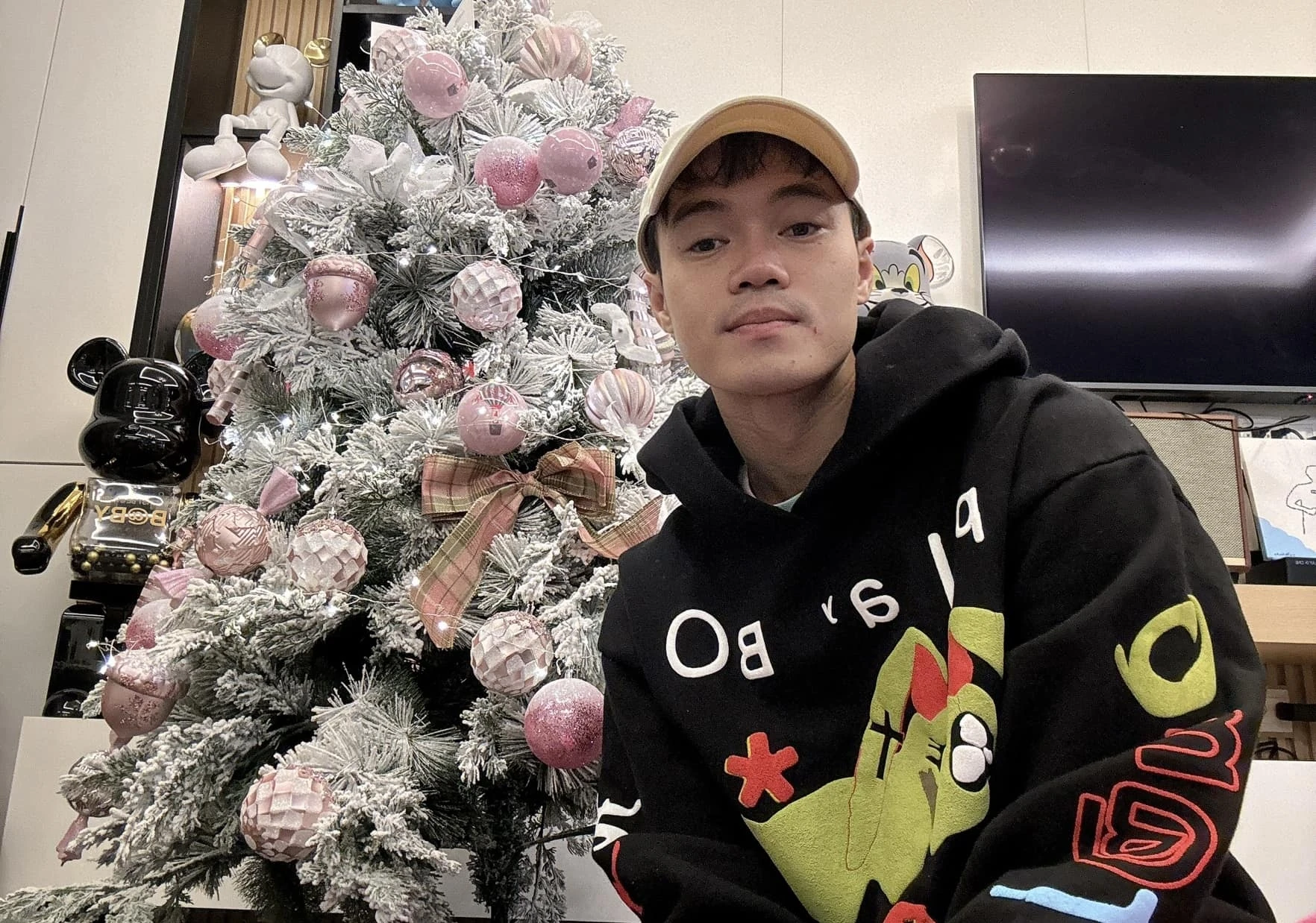 Bên trong căn hộ bạc tỷ giữa lòng Hà Nội của Văn Toàn