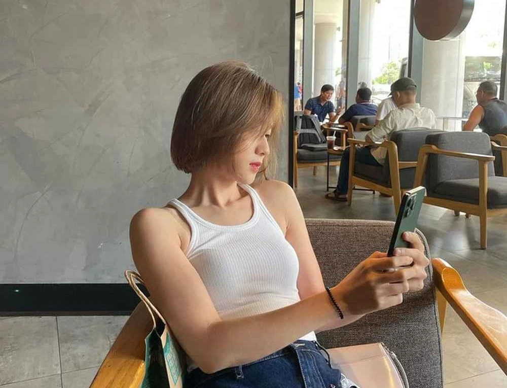 Vợ giám khảo Rap Việt mùa 3 đẹp bất chấp dù đã 2 con