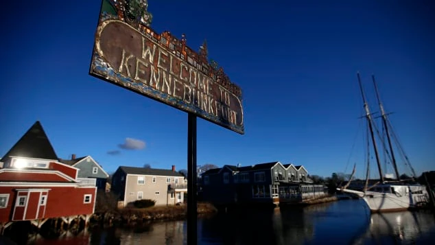 Tiền nhiều để làm gì: Giới siêu giàu Âu - Mỹ thuê toàn bộ resort, khách sạn để tự cách ly