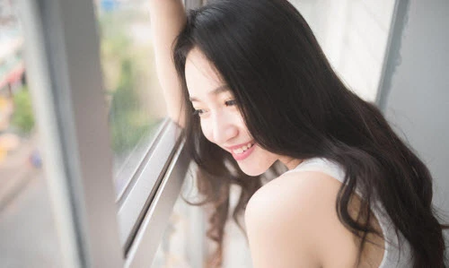 Nữ sinh sư phạm xinh đẹp khiến trai trẻ ngẩn ngơ