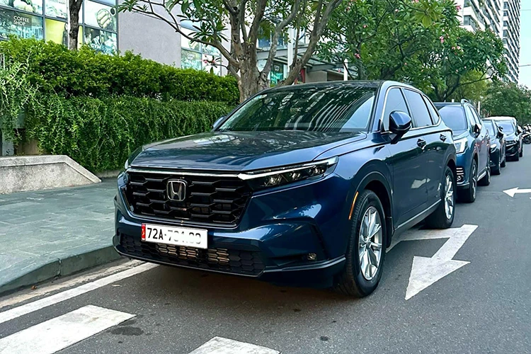 Honda CR-V 2024 siêu lướt chạy 48 km được rao bán trên sàn ôtô cũ